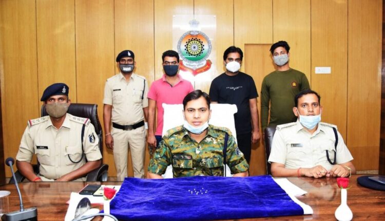 हीरा तस्करी करते रायपुर के 2 युवक गरियाबंद में गिरफ्तार