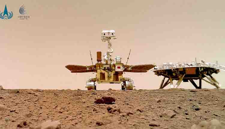मंगल ग्रह से चीन की झुरोंग रोवर ने भेजी खूबसूरत सेल्फी