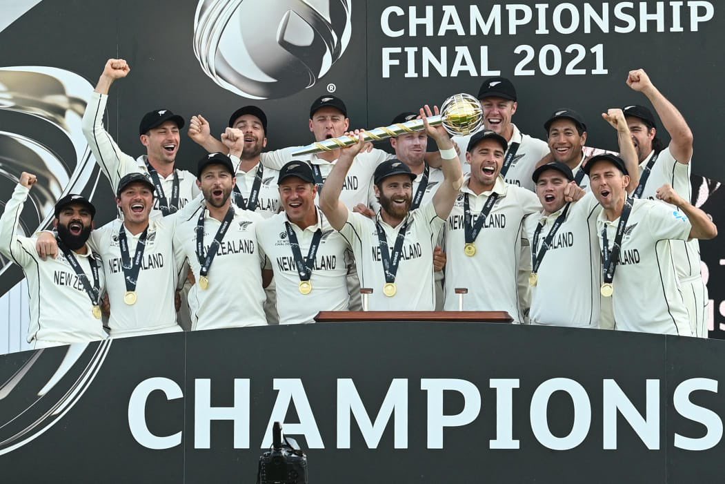 न्‍यूजीलैंड ने 21 साल बाद आखिरकार आईसीसी टूर्नामेंट जीता