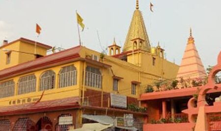 बिहार :मंदिर के पुजारी-ट्रस्टी समेत 10 लोगों पर केस, लॉकडाउन तोड़ करायी पूजा