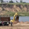 बिहार :अवैध बालू खनन मामले में फंसे दो एसपी समेत कई अफसर