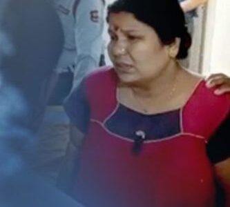 बदमाशों  से पति को बचाते पत्नी को लगी गोली, घायल