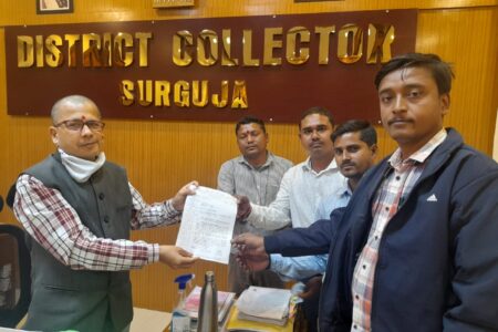 पत्रकार सुरक्षा कानून लागू करने की मांग, सरगुजा-बिलासपुर के पत्रकारों ने सौंपा ज्ञापन