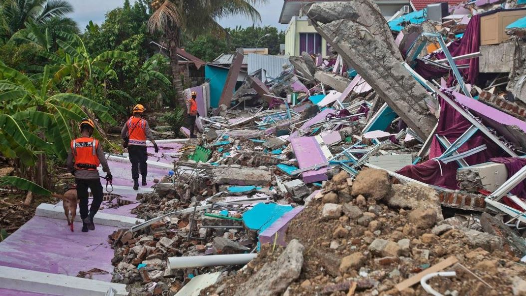 इंडोनेशिया में 7.3 तीव्रता का भूकंप,सुनामी की आशंका