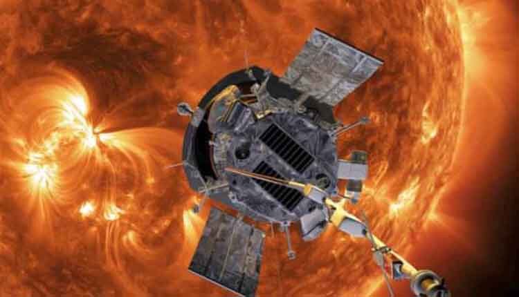 नासा के अंतरिक्ष यान ने कोरोना में लगाये गोते