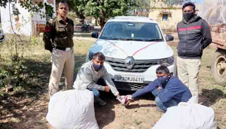 ओडिशा से दाखिल कार से 10 लाख का गांजा बरामद, 2 गिरफ्तार