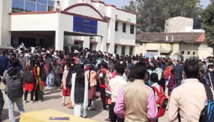 ऑनलाईन परीक्षाओं के लिए छात्र संगठनों की लामबंदी, दुर्भाग्यपूर्णं