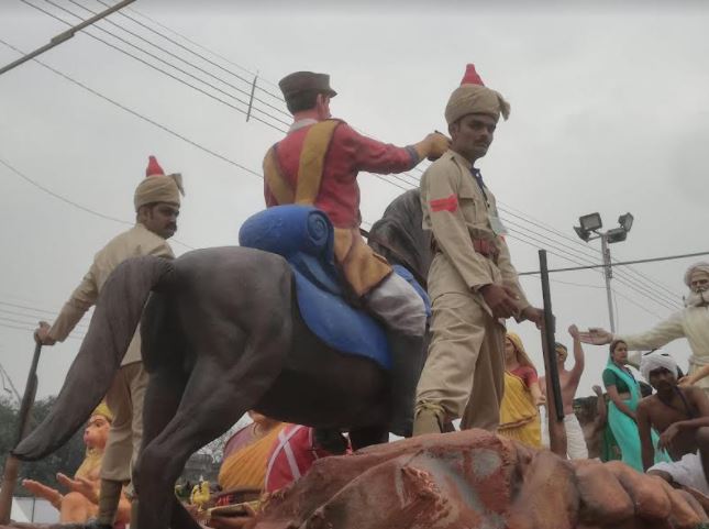 गुजरात के गांव में ब्रिटिश जनसंहार की अनकही कहानी