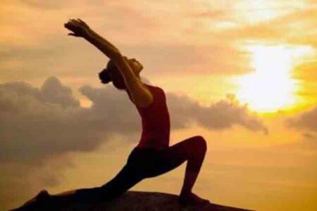 सूर्य नमस्कार से स्वस्थ रहने का संदेश 