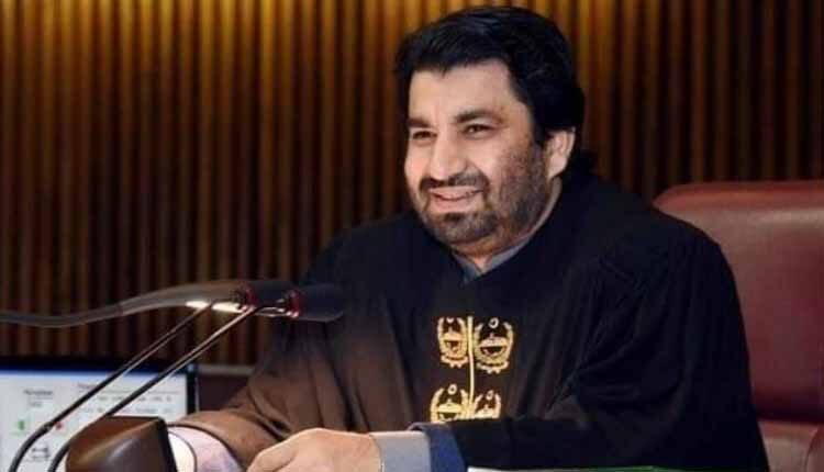 पाकिस्तान : इमरान के खिलाफ अविश्वास प्रस्ताव खारिज, वोटिंग भी नहीं