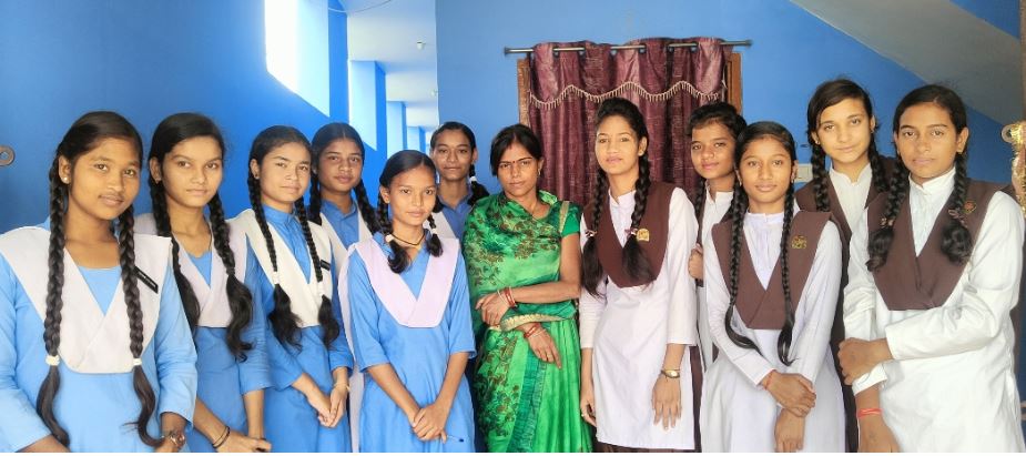 पिथौरा के 11 बाल वैज्ञानिकों का चयन राज्य स्तर विज्ञान मेले के लिए