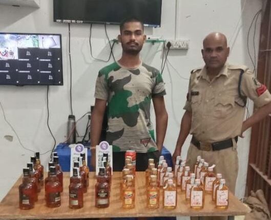 उदयपुर पुलिस ने जब्त किया अवैध अंग्रेजी शराब