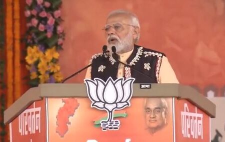 कांग्रेस ने नया राग अलापना शुरू किया है- जितनी आबादी उतना हक: मोदी