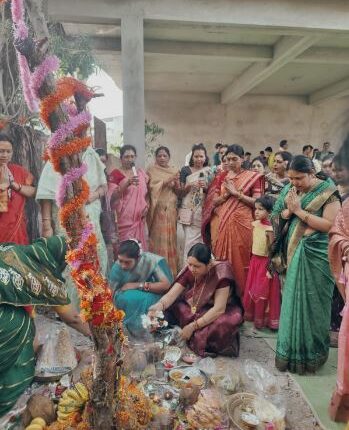 कोलता समाज रायपुर ने आंवला चतुर्दशी पारंपरिक पूजा अर्चना के साथ मनाया