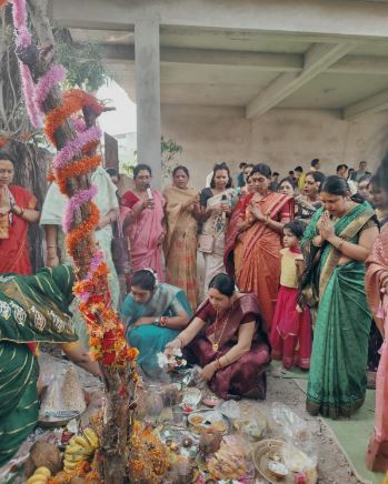 कोलता समाज रायपुर ने आंवला चतुर्दशी पारंपरिक पूजा अर्चना के साथ मनाया