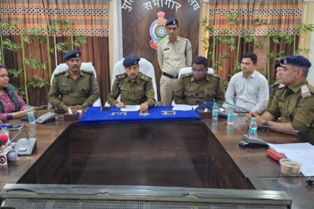 छत्तीसगढ़: ओड़िशा सीमा पर कार से करोड़ों का सोना जब्त