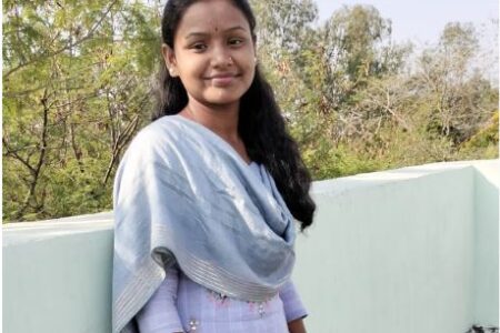 घर की जिम्मेदारी, बीमार पिता के इलाज के बीच की पढ़ाई, हासिल किया गोल्ड मेडल