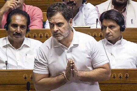 मोदी सरकार ने देश को ‘चक्रव्यूह’ की तरह ‘कमलव्यूह’ में फंसा दिया: राहुल गांधी
