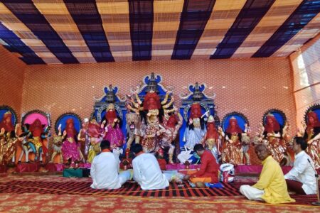 उदयपुर: 9 देवियों की प्रतिमाओं के साथ 65 फीट ऊंचे पंडाल में सांस्कृतिक कार्यक्रमों की धूम